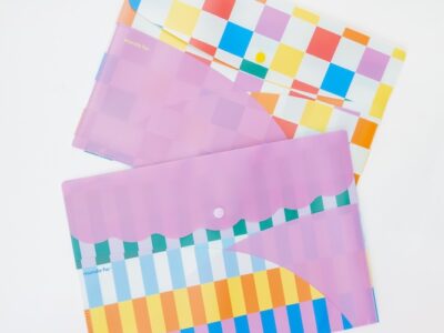 Sobre A4 con bolsillo Colorblock